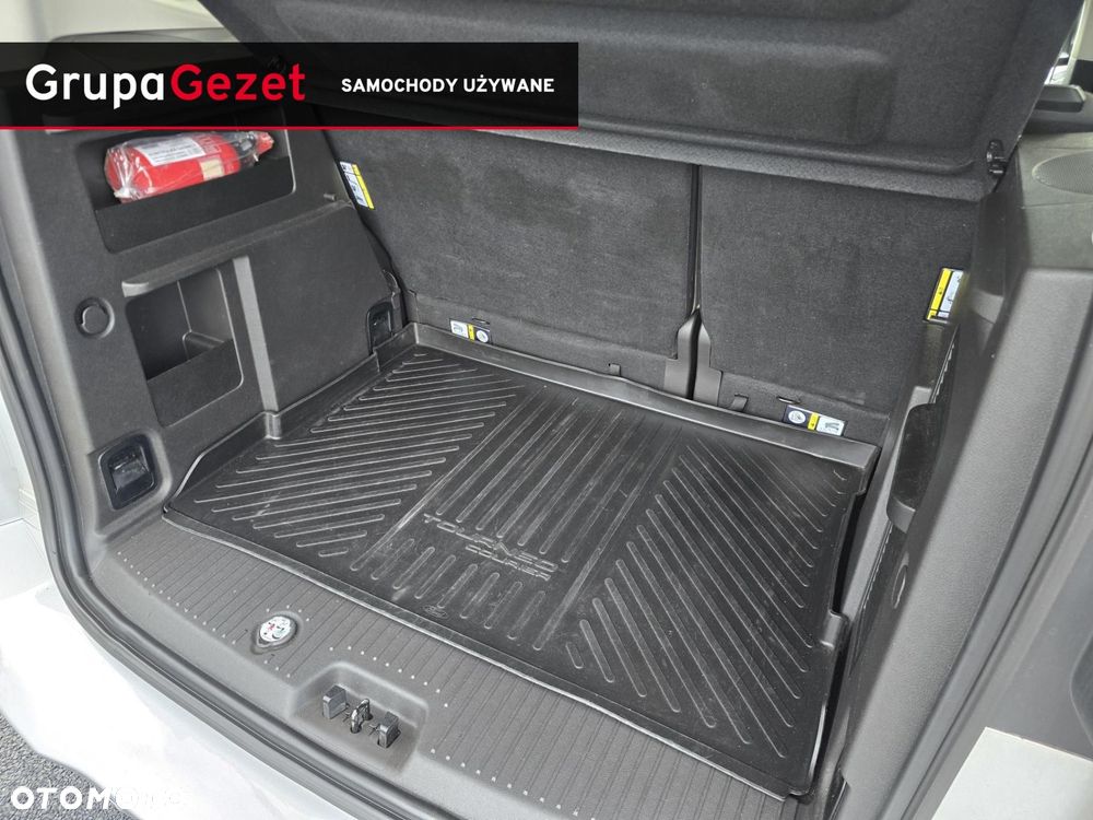 Ford Tourneo Courier - 37