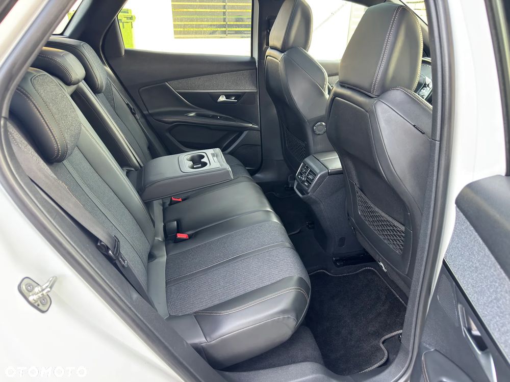 Peugeot 3008 - 36