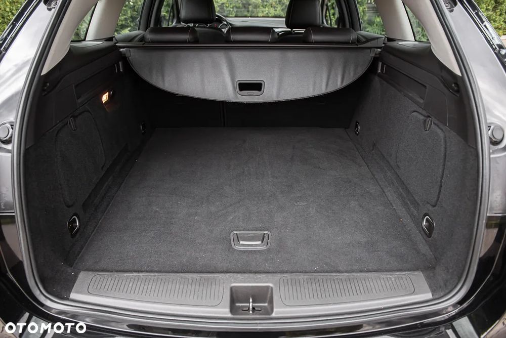 Opel Astra 1.4 T Dynamic S&S - 30