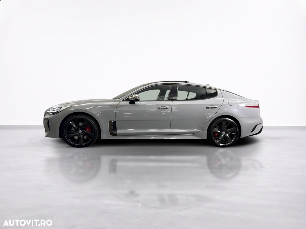 Kia Stinger - 3