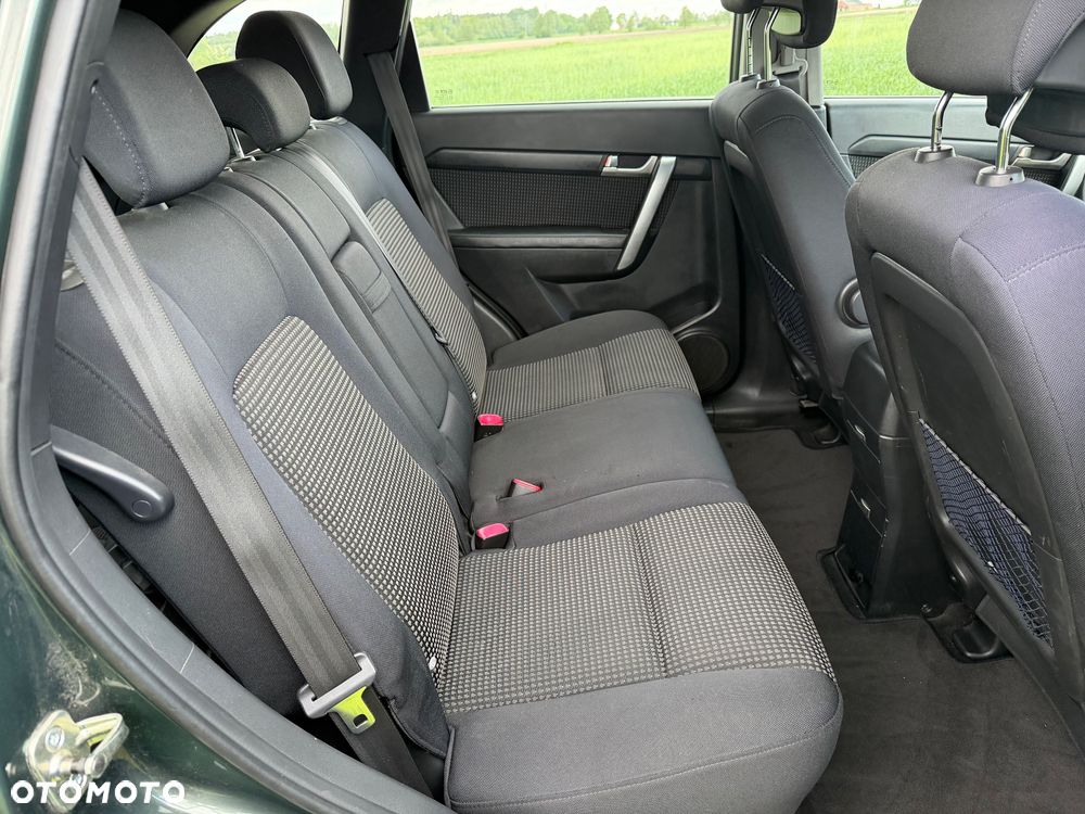 Chevrolet Captiva 2.0 d LS - 11