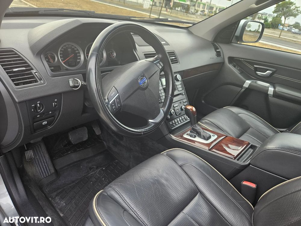 Volvo XC 90 - 8