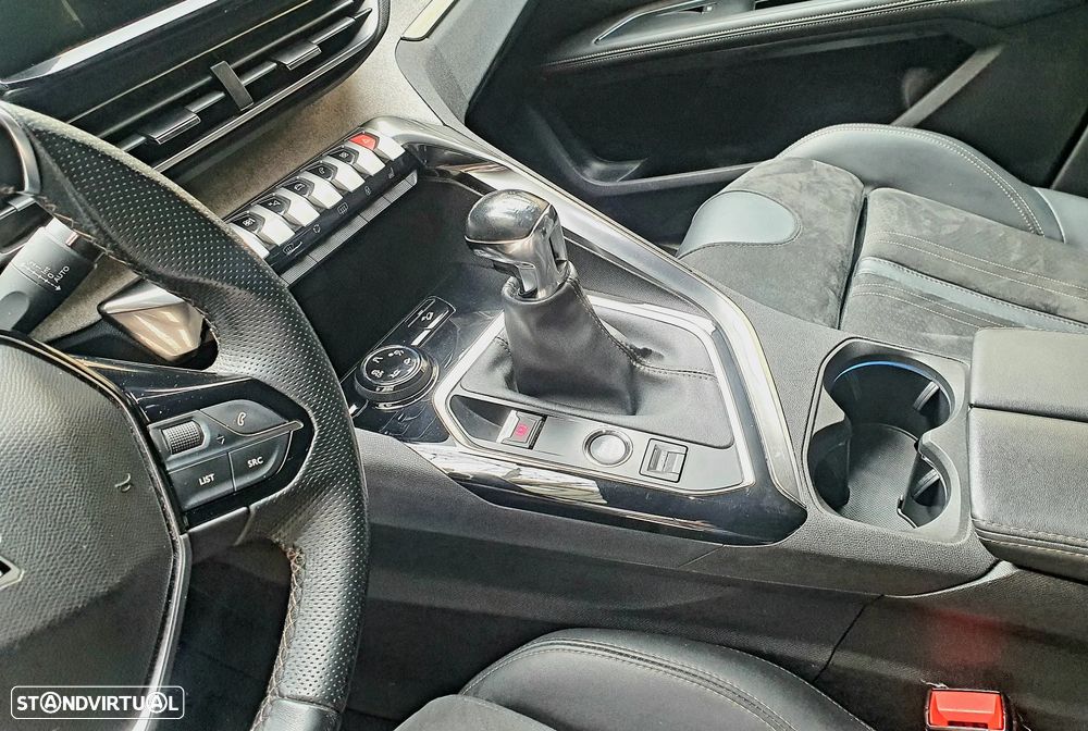 Peugeot 5008 1.5 BlueHDi GT - 8