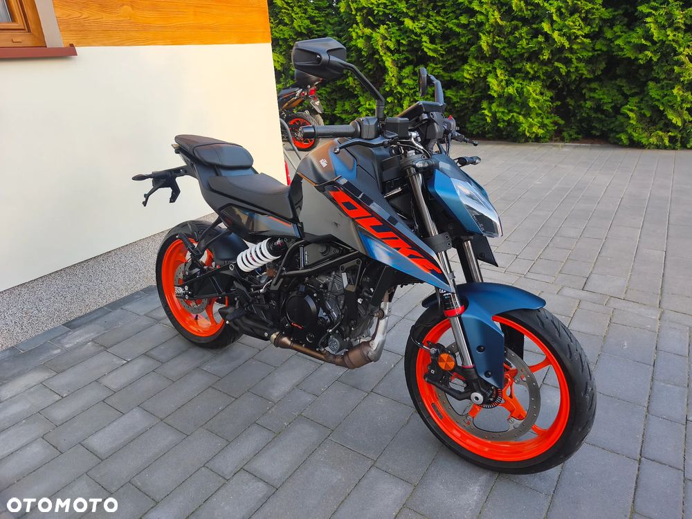 KTM Duke