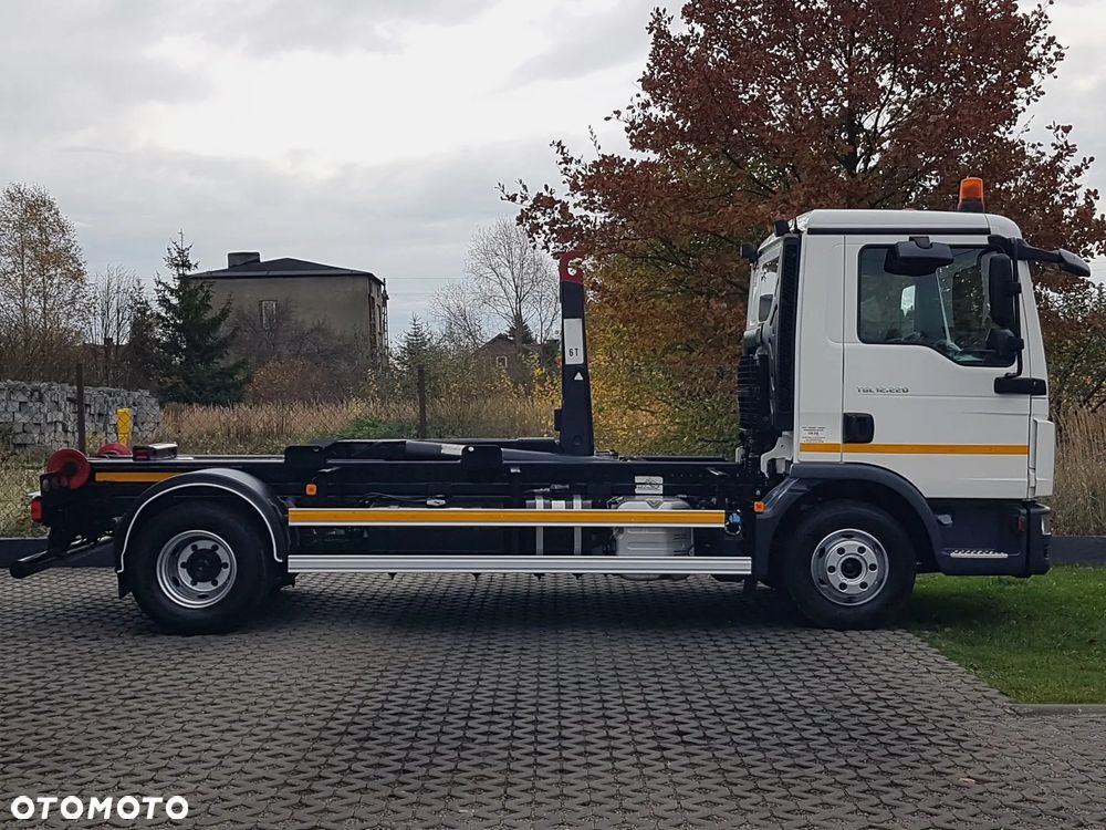 MAN TGL 12.220 HAKOWIEC 4x2 KLIMA HAKOWIEC DO KONTENERÓW - 17