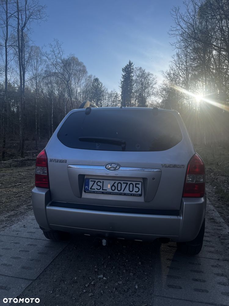 Hyundai Tucson 2.0 Comfort 2WD - 18