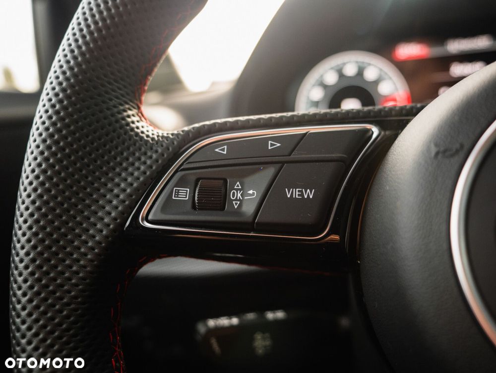 Audi SQ2 - 35
