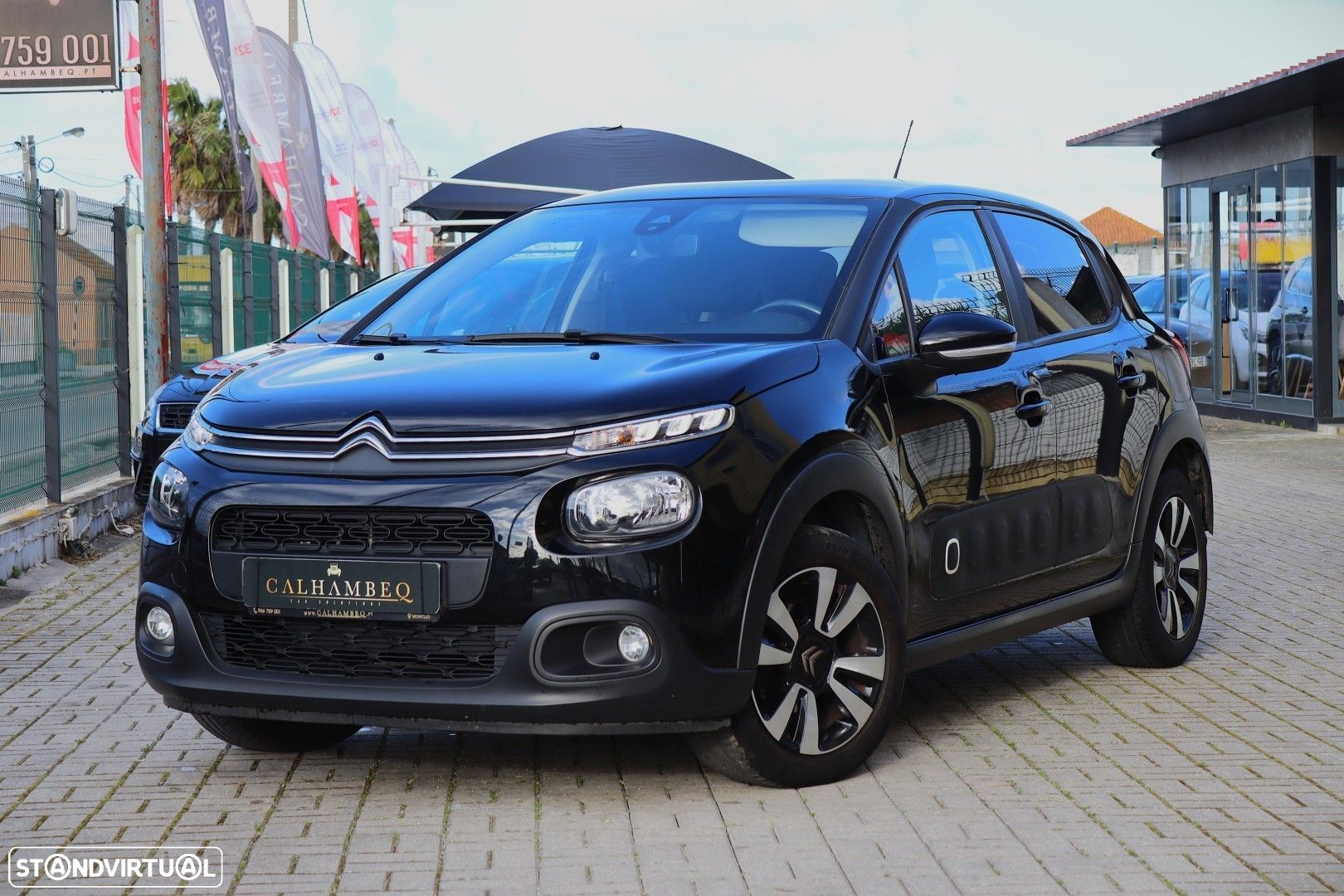 Citroën C3 1.2 PureTech Shine - 1