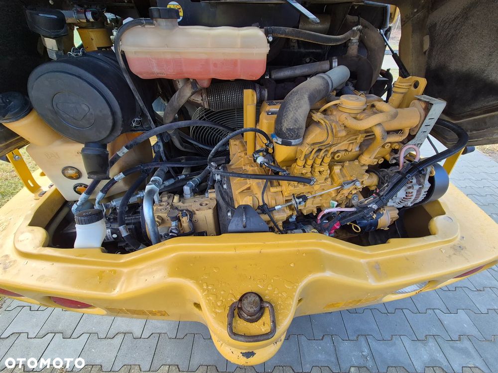 Caterpillar 907H2 - 12