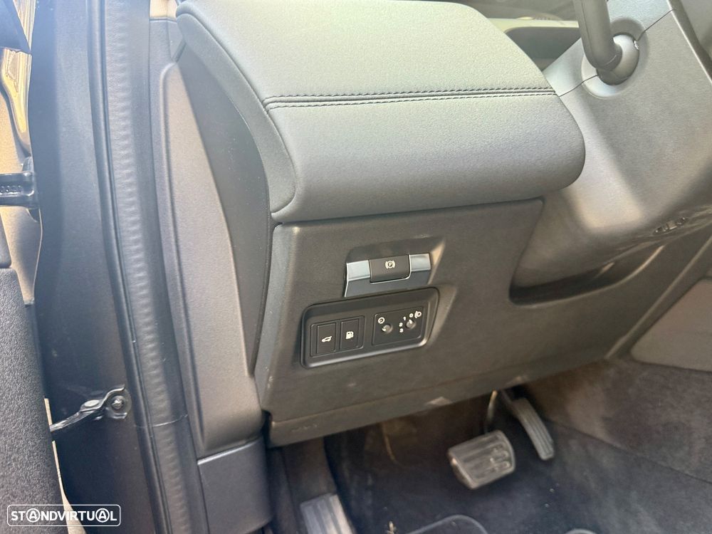 Land Rover Discovery Sport P300e - 15
