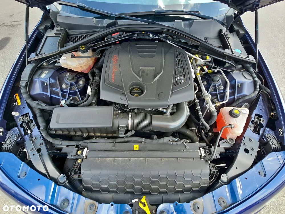 Alfa Romeo Giulia 2.0 Turbo 16V AT8 Veloce - 13