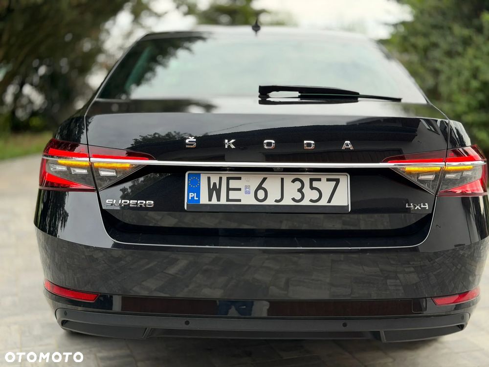 Skoda Superb 2.0 TDI SCR 4x4 Style DSG - 31