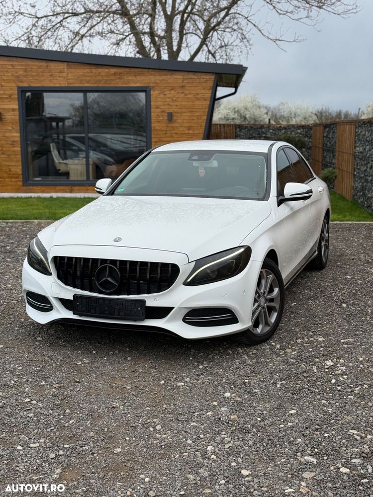 Mercedes-Benz C - 16