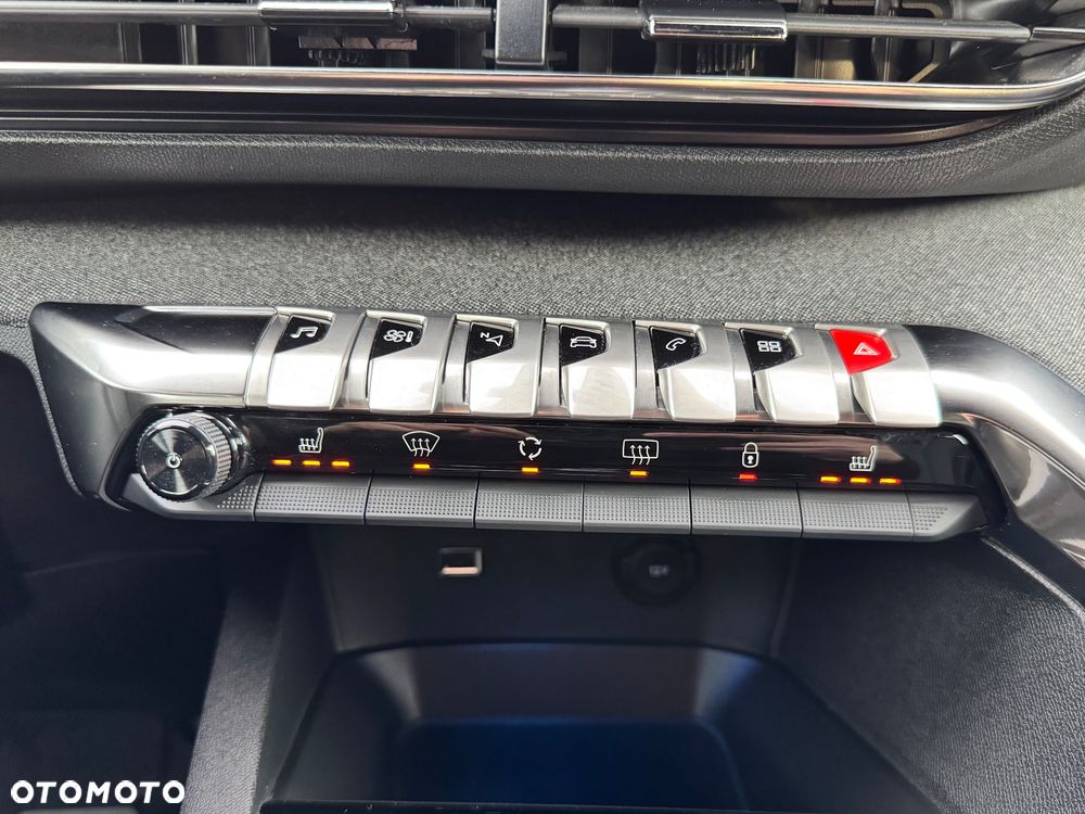 Peugeot 5008 1.5 BlueHDi Allure Pack S&S EAT8 - 36