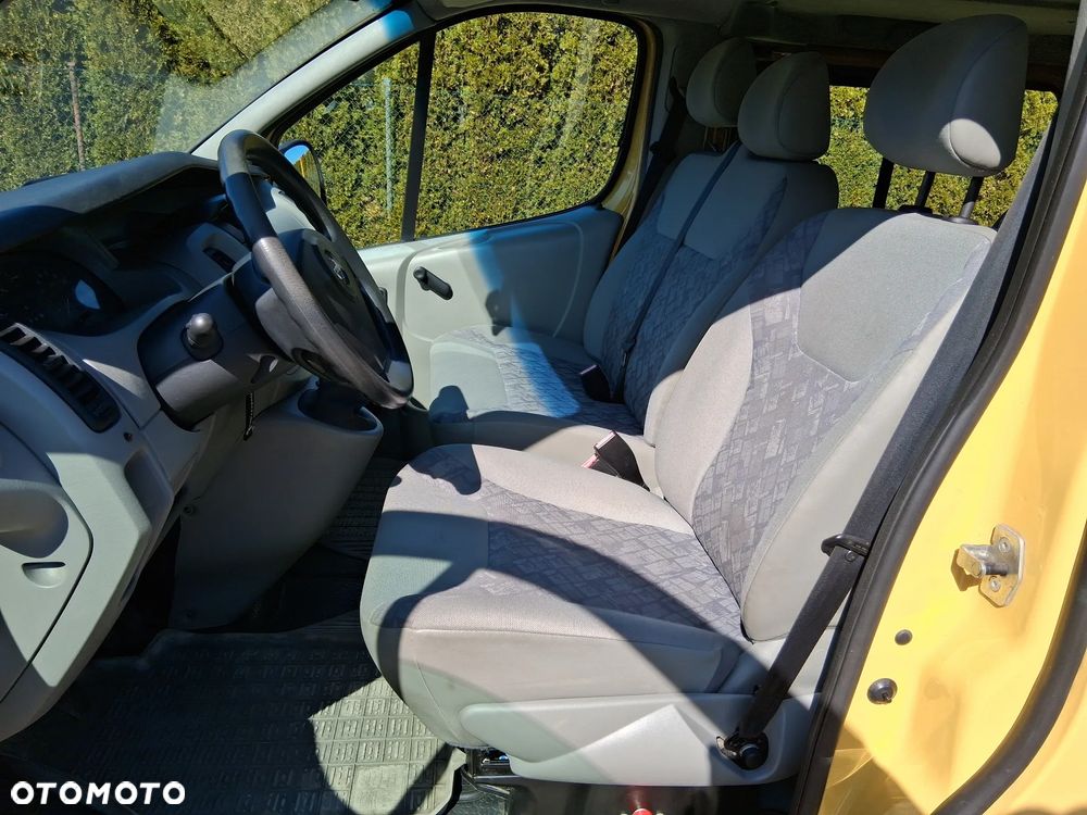 Opel Vivaro - 12