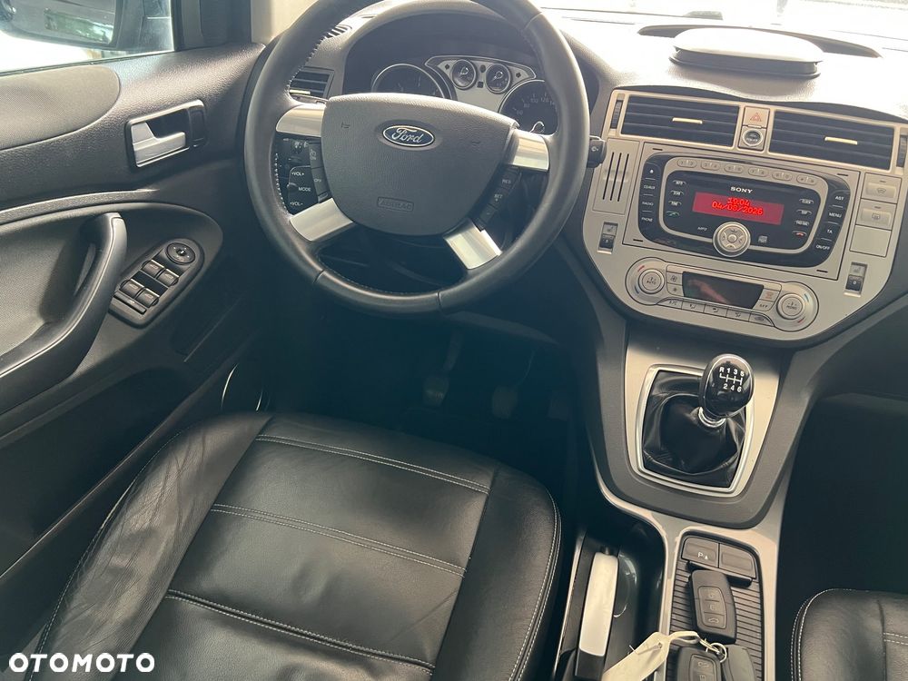Ford Kuga - 16