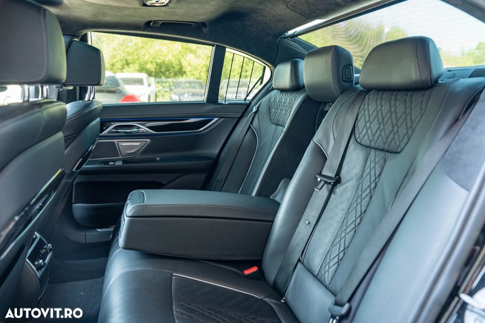 BMW Seria 7 740e iPerformance - 6