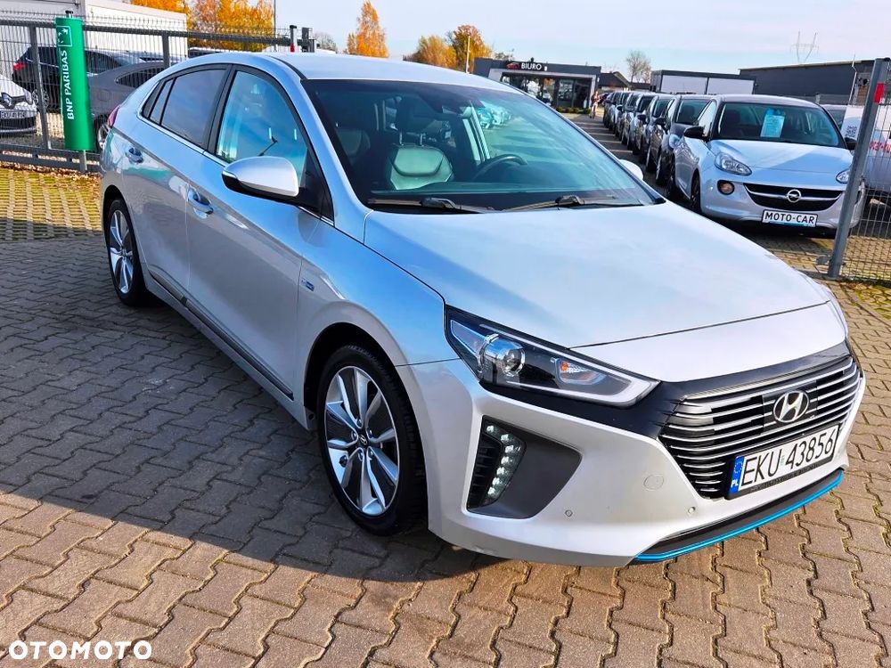 Hyundai IONIQ Hybrid Premium - 21