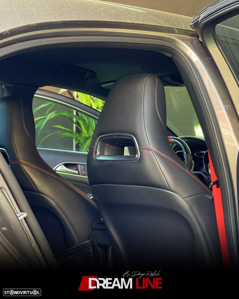 Mercedes-Benz A 45 AMG - 9