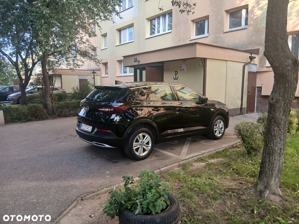 Opel Grandland X 1.6 T Elegance S&S - 10