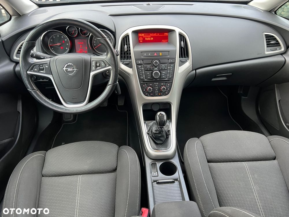 Opel Astra 1.4 Turbo Color Edition - 11