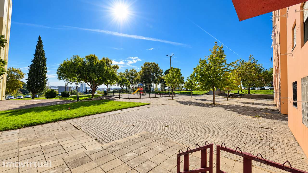 Apartamento T2 Quinta do Rouxinol - Corroios - Grande imagem: 3/29
