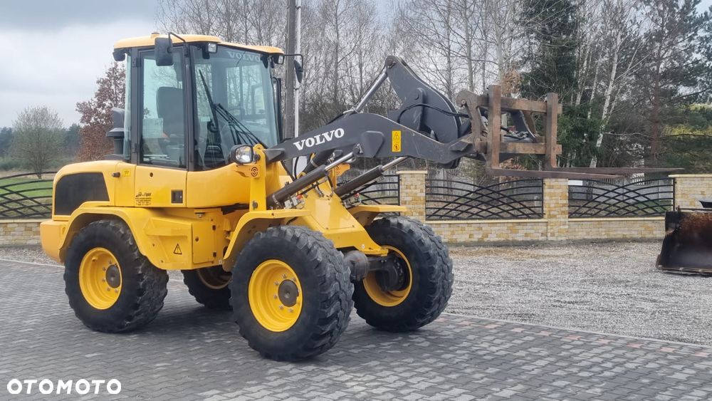 Volvo L30G/Maszyna sprowadzona/ 4749h/ - 12