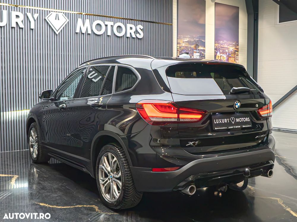 BMW X1 xDrive20d Aut. Sport Line - 8