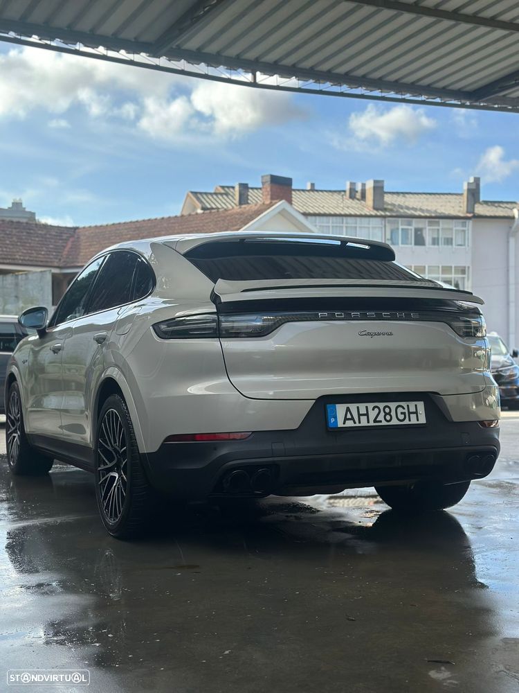 Porsche Cayenne Coupé E-Hybrid - 1