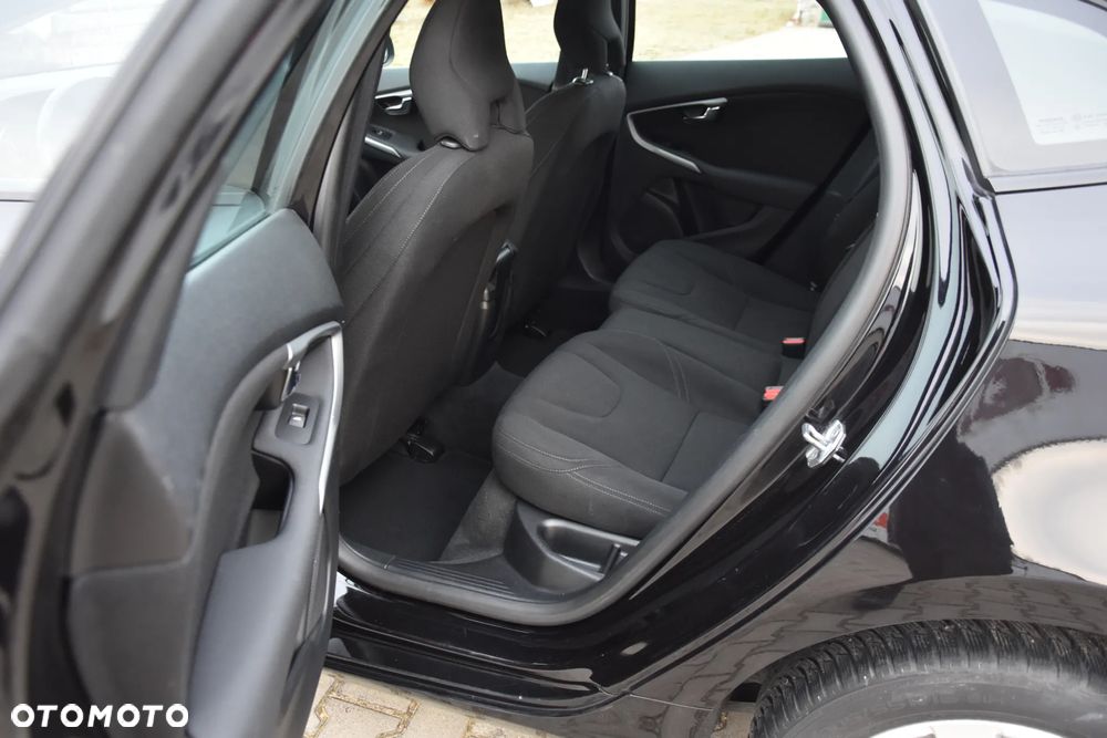 Volvo V40 - 9