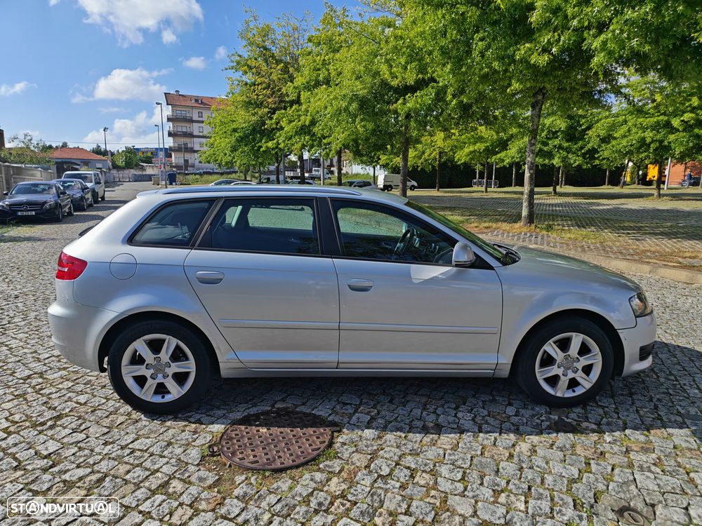 Audi A3 Sportback 1.6 TDI Attraction - 11