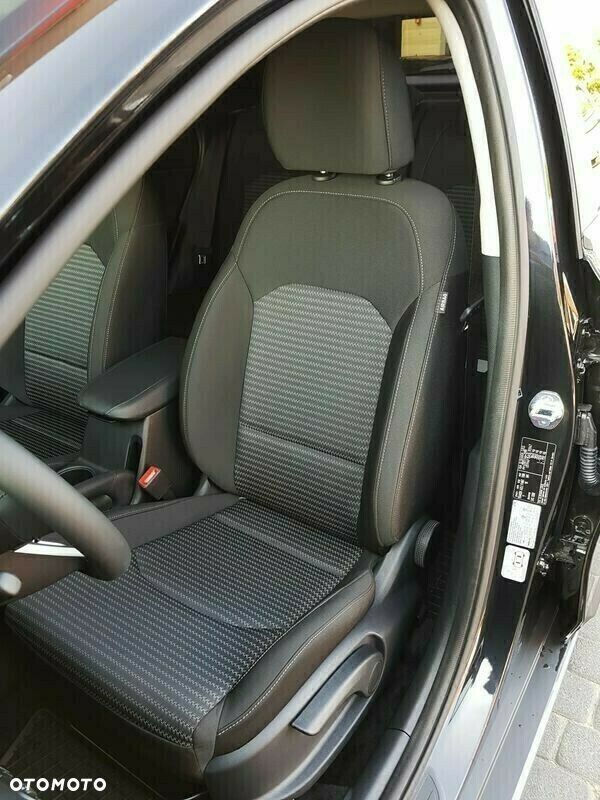 Kia XCeed 1.5 T-GDI M - 11