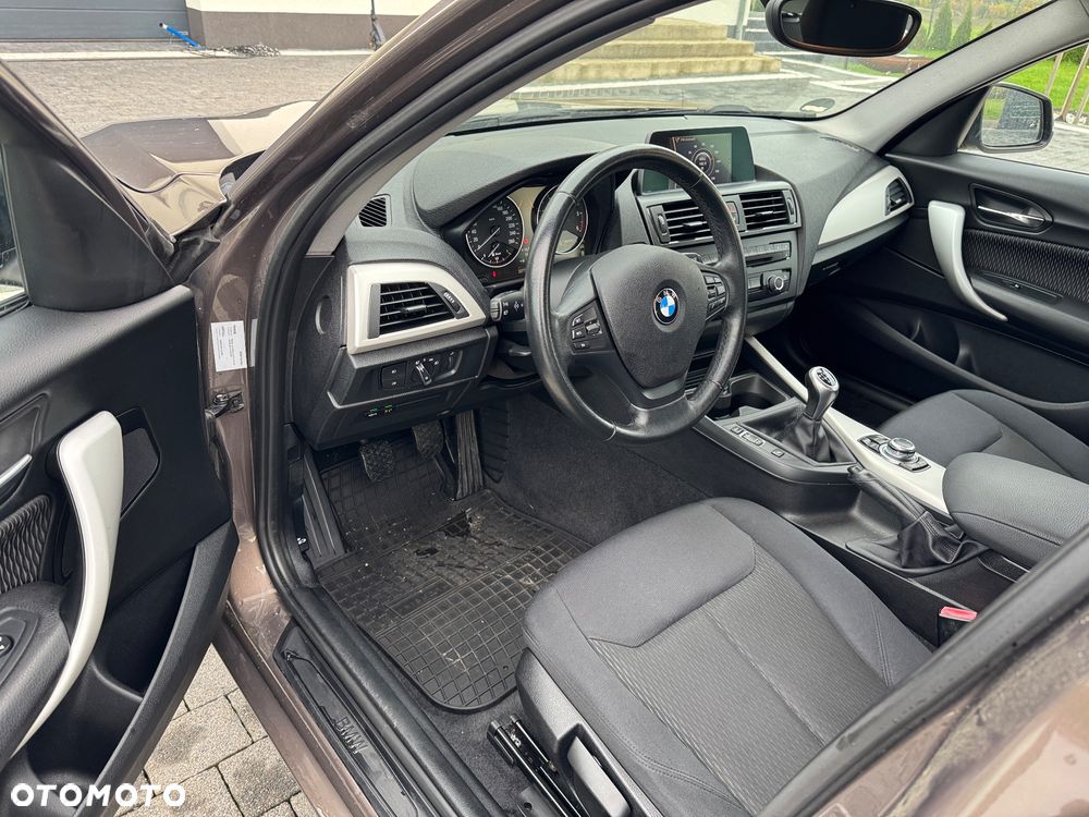 BMW Seria 1 116d - 15