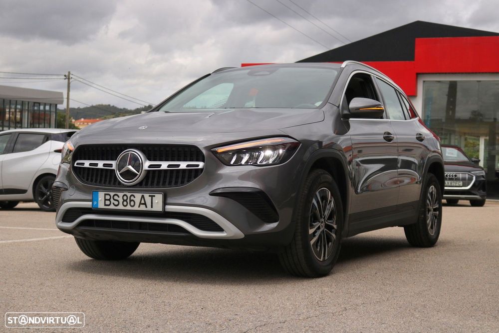 Mercedes-Benz GLA 180 - 12