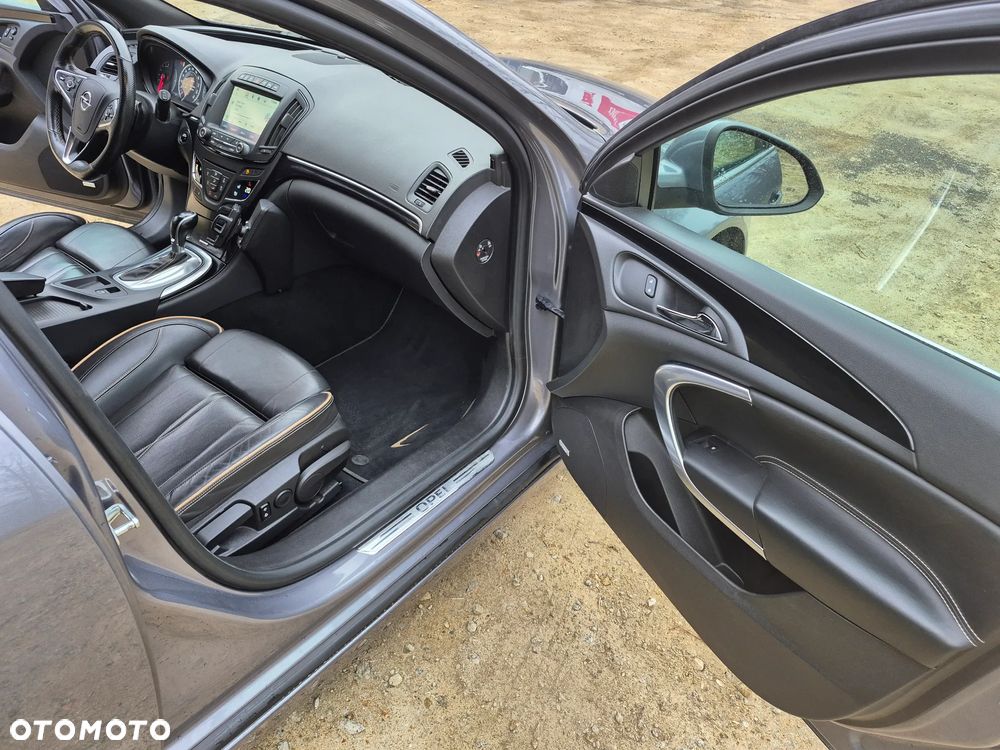 Opel Insignia 2.0 SIDI Turbo 4x4 Sports Tourer Innovation - 22