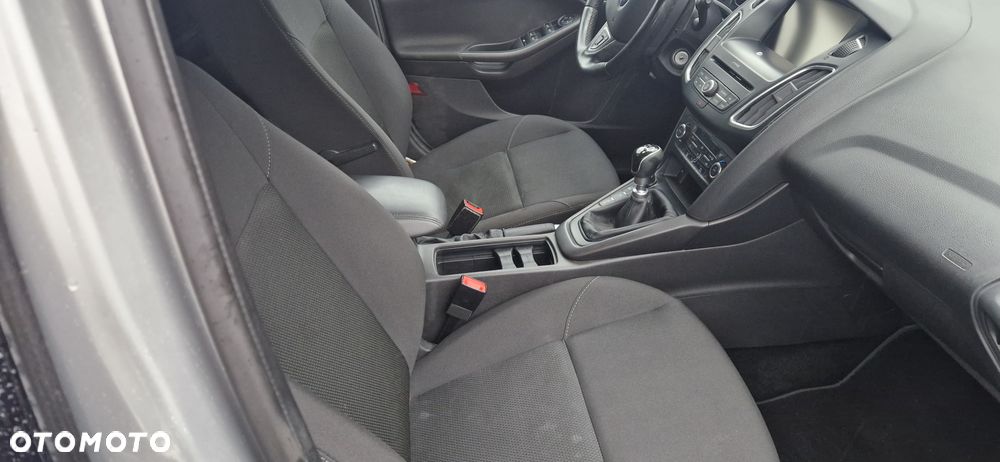 Ford Focus 1.5 TDCi DPF Start-Stopp-System Titanium - 13