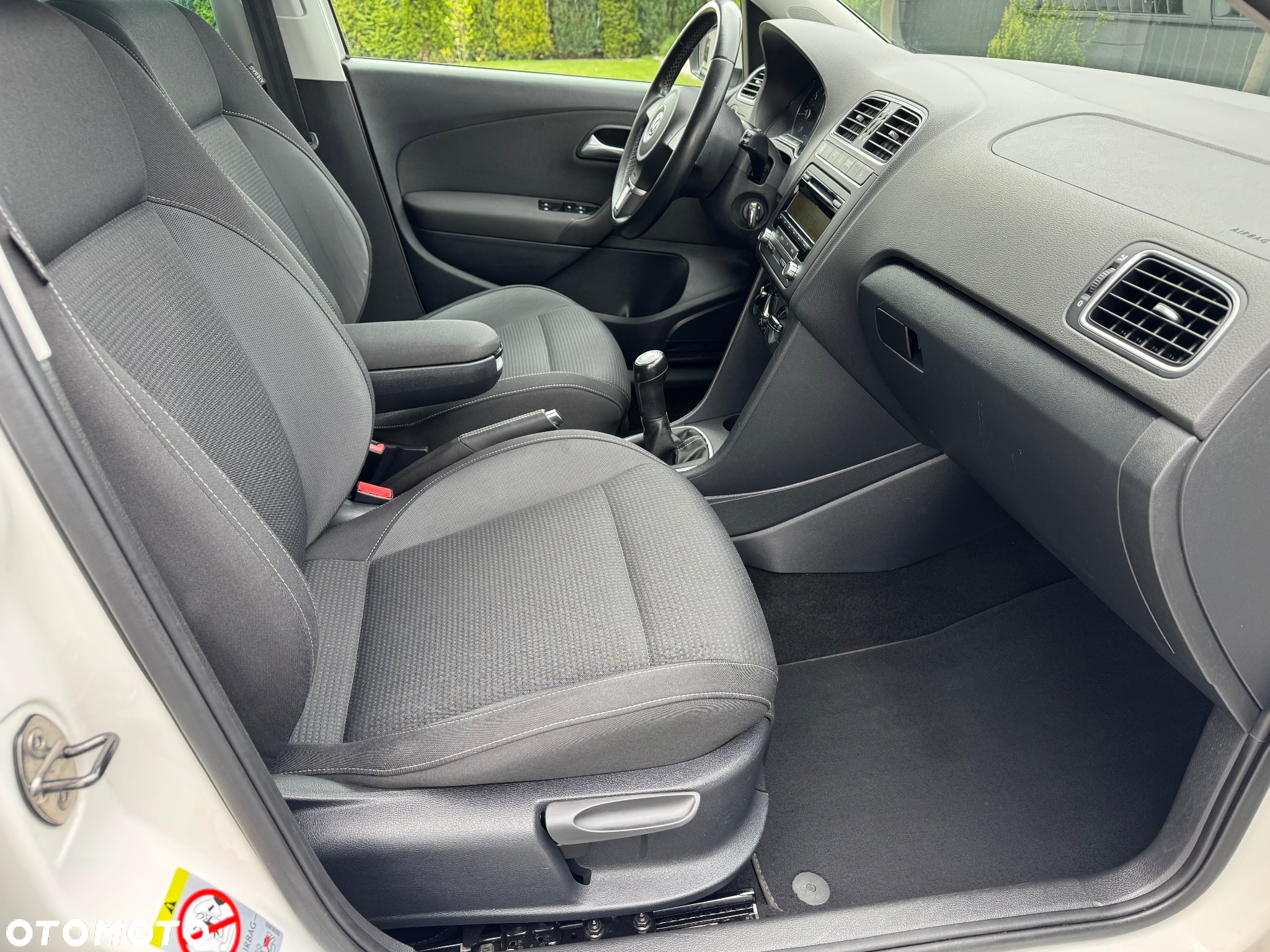 Volkswagen Polo 1.6 TDI Blue Motion Technology Comfortline - 17