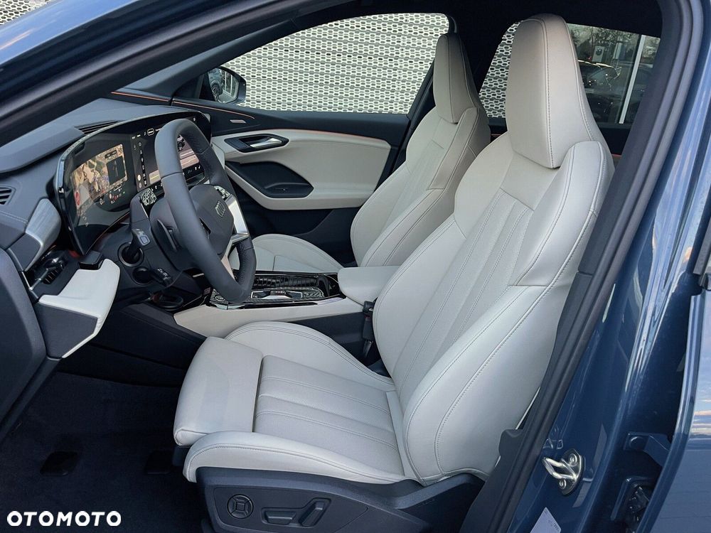 Audi Q6 e-tron - 5