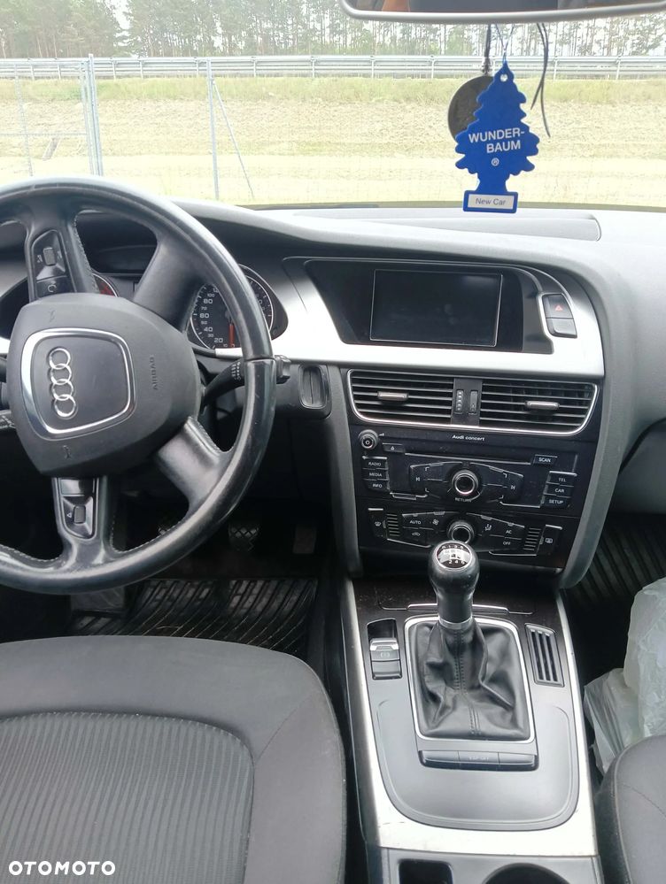 Audi A4 Avant - 7