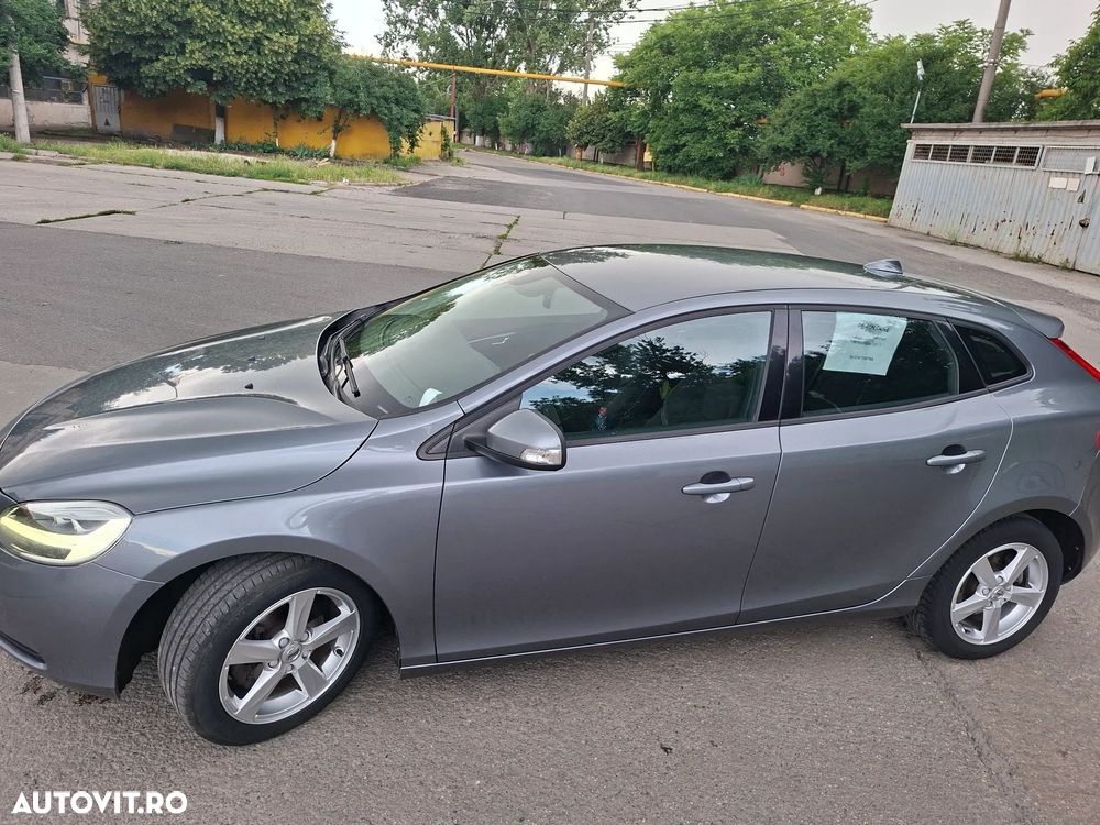 Volvo V40 D2 - 11