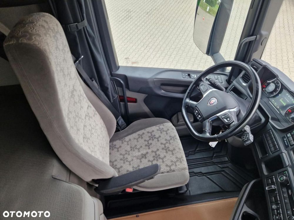 Scania R 450 A4x2NA - 13