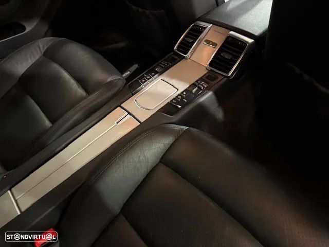 Porsche Panamera 4 Platinum Edition PDK - 27