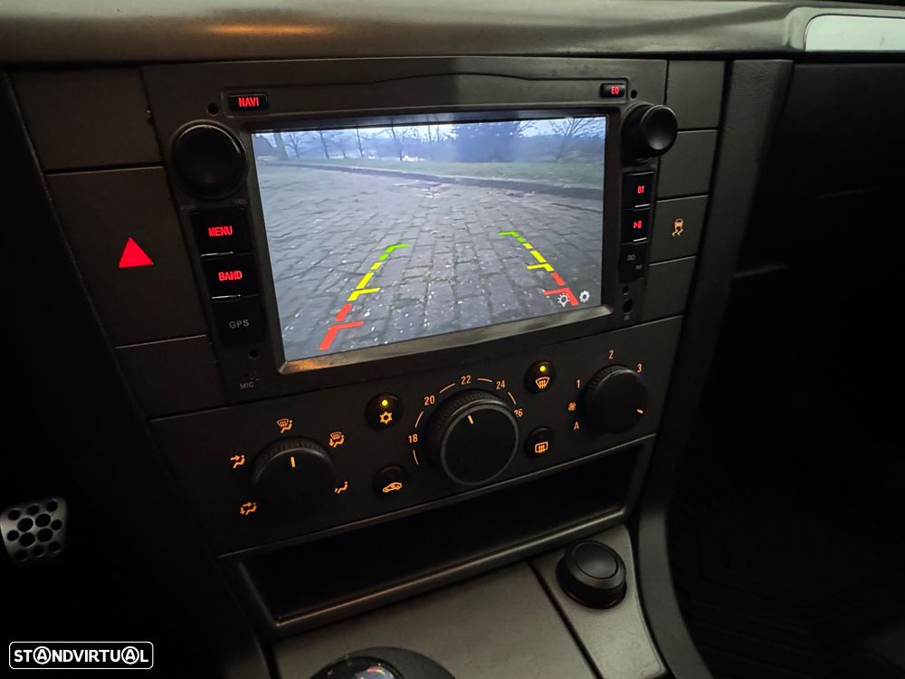 Opel Vectra 1.9 CDTI DPF Sport/GTS - 22