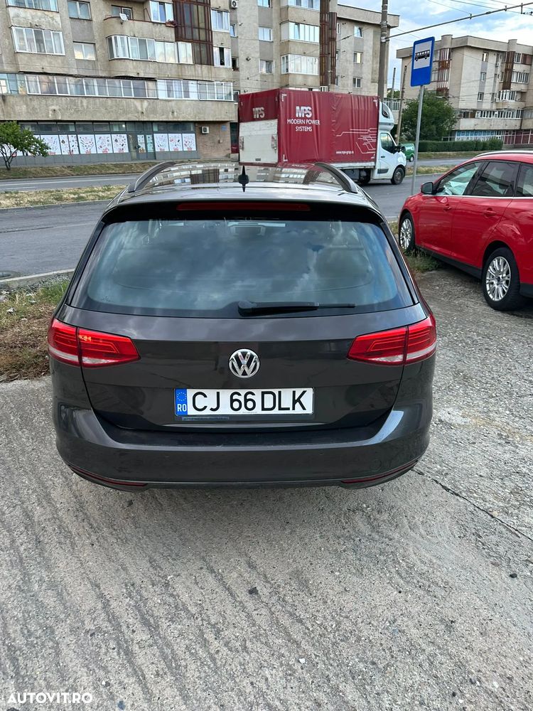 Volkswagen Passat 2.0 TDI DSG Comfortline - 3