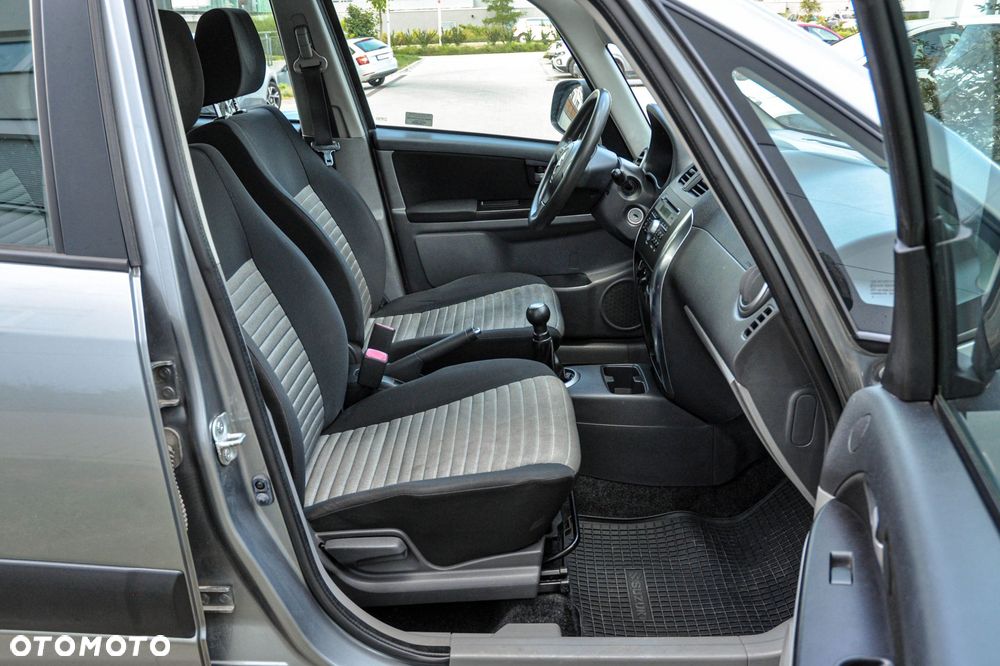 Suzuki SX4 - 11