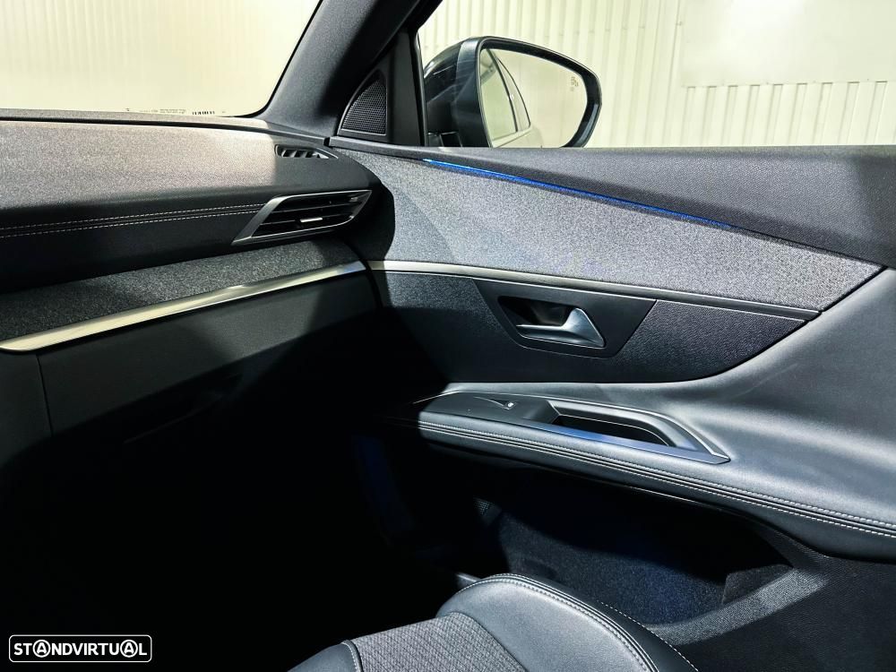 Peugeot 3008 1.6 PureTech GT EAT8 - 24