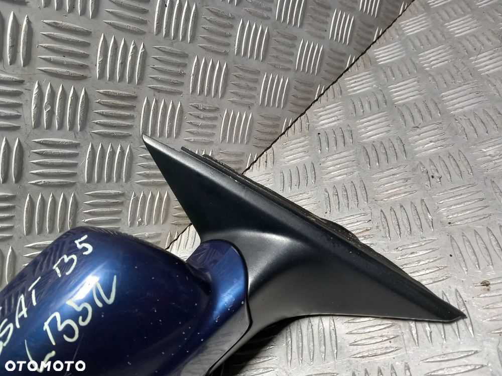 VW PASSAT B5 LUSTERKO PRAWE KOLOR: LB5N - 2