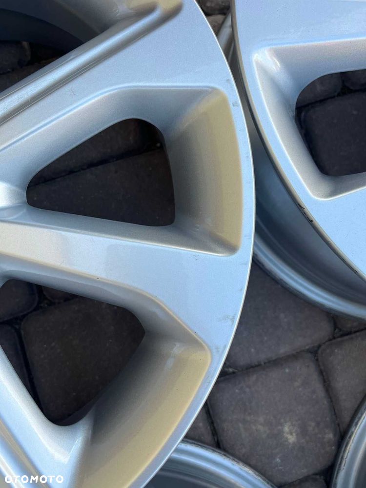 Oryginalne alufelgi Kia 4x100 15 cali Rio Picanto - 9