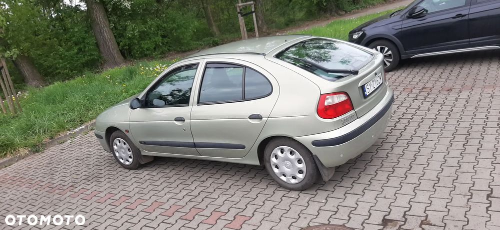 Renault Megane 1.4 RL Eco - 4