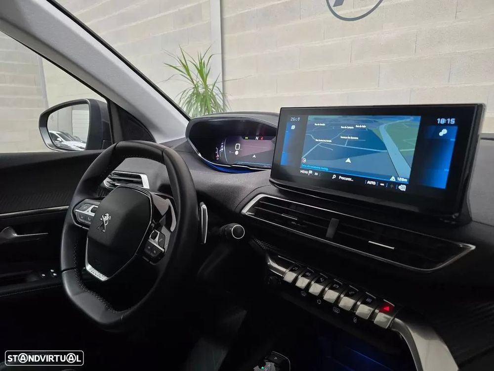 Peugeot 5008 1.2 PureTech Allure EAT8 - 14